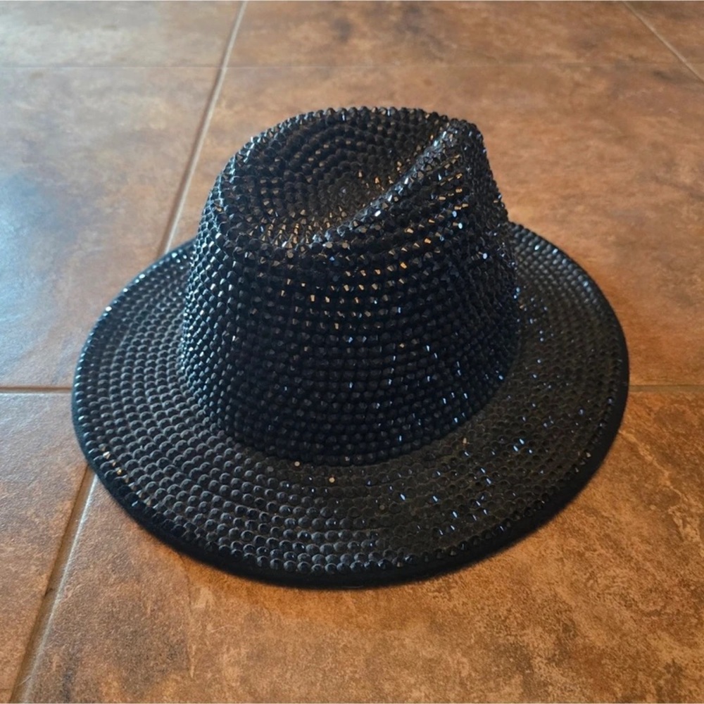 Elegant Black Studded Women's Hat